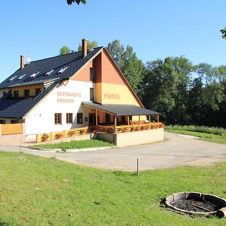 Pension Mandl Retova Exteriör bild